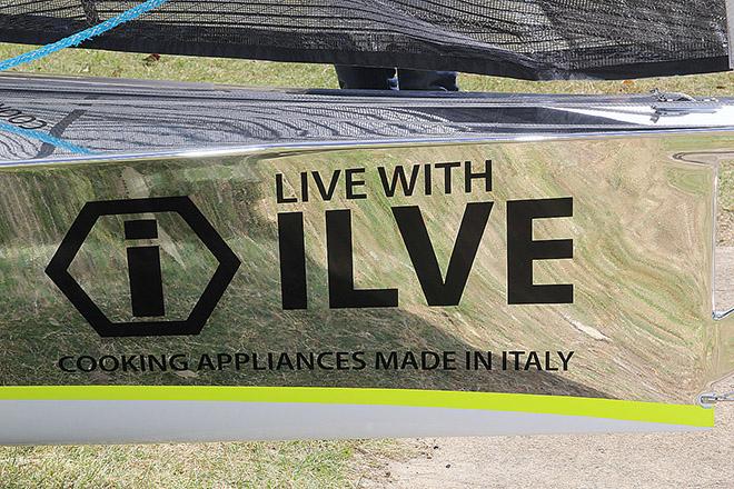 ILVE, the first ever chrome covered 18ft Skiff © Frank Quealey